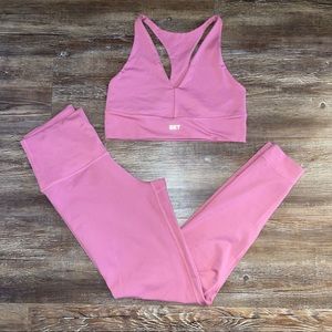 LUXFORM RACER V TOP AND LEGGINGS